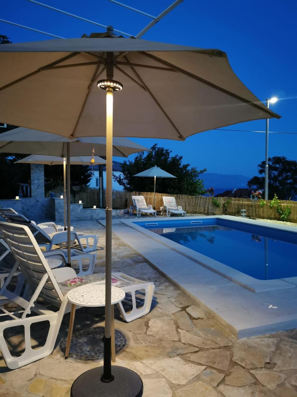 Villa Bellevue Novi Vinodolski Buitenkant foto